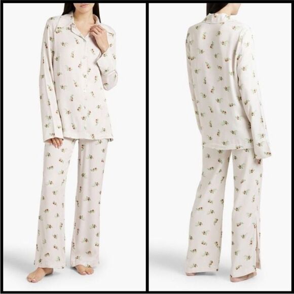 NWT Sleeper Cream and Green Floral Pajamas Size Medium - Picture 1 of 12